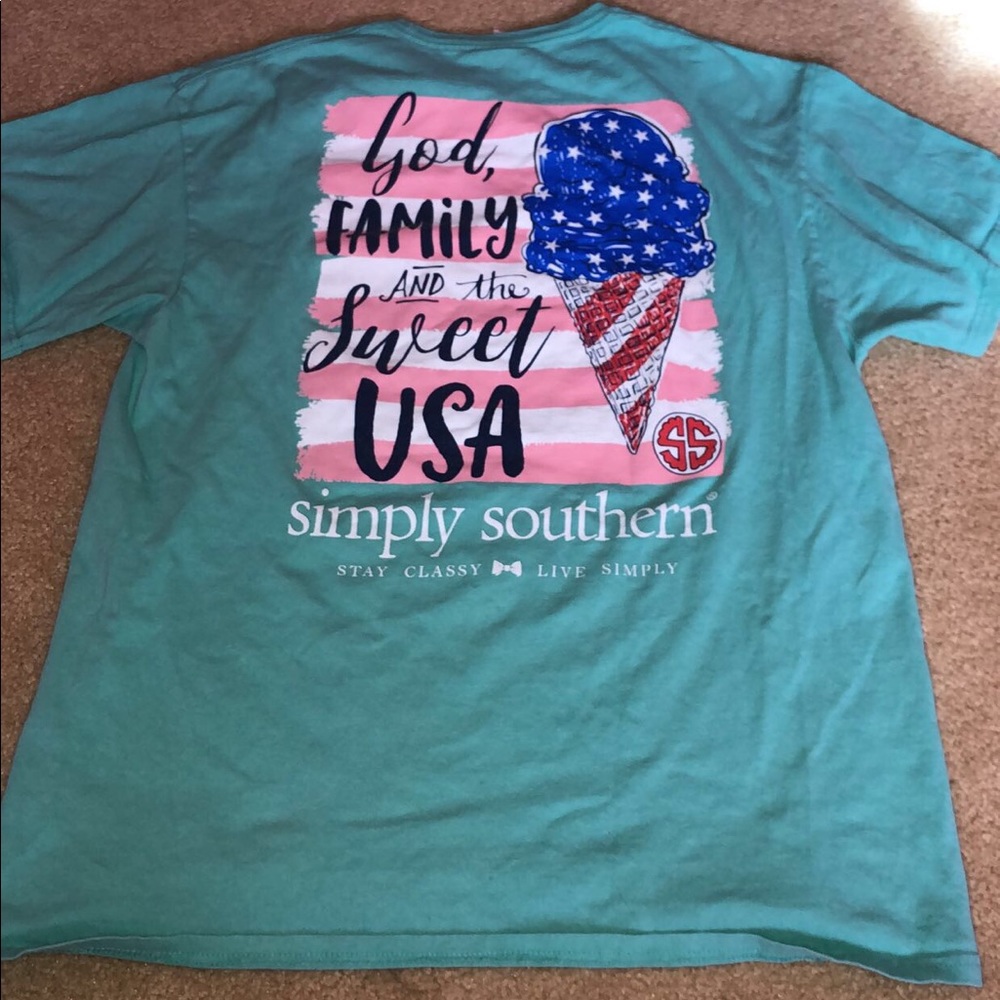 SIMPLY SOUTHERN TSHIRT || SIZE LARGE